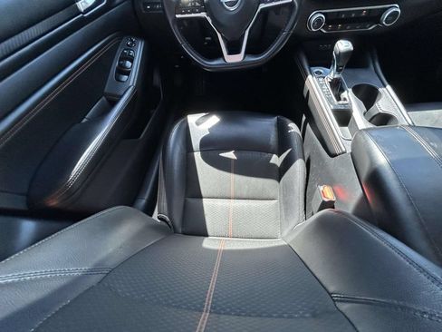 Used 2020 Nissan Altima 2.5 SR FWD image 13