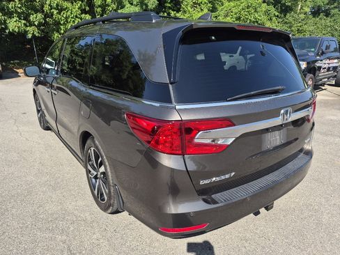 Used 2019 Honda Odyssey Elite image 4