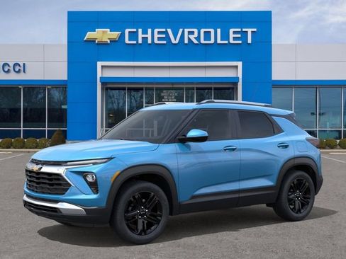 New 2026 Chevrolet TrailBlazer LT w/ Midnight Edition FWD image 2