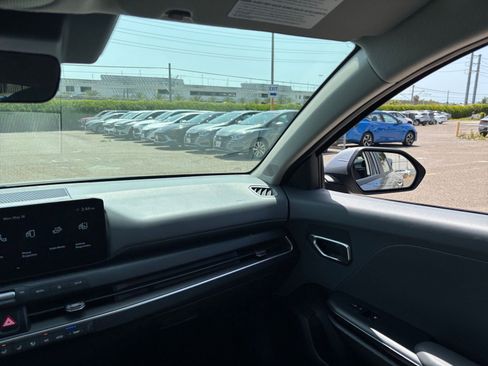 Used 2025 Kia K4 FWD image 34