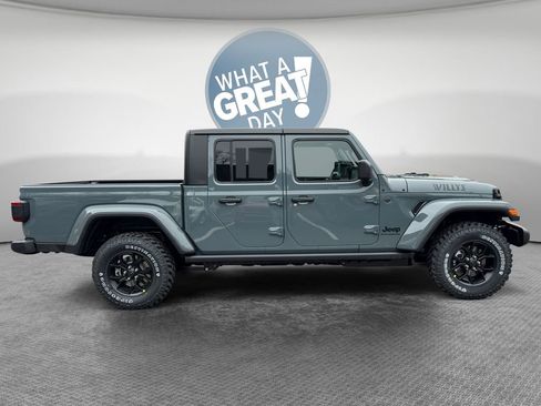 New 2026 Jeep Gladiator Sport AWD/4WD image 10