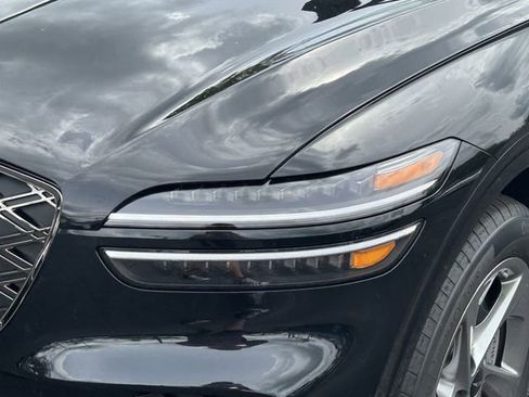 New 2026 Genesis GV70 2.5T Select image 13