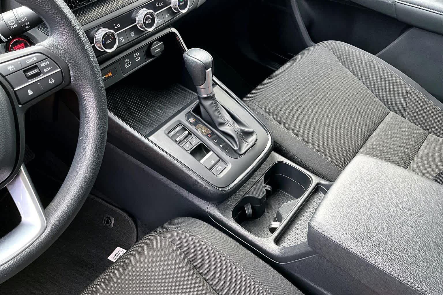 Used 2024 Honda CR-V EX image 17
