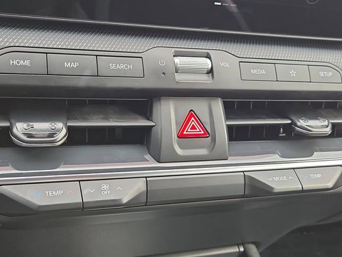 New 2025 Kia K4 GT-Line image 26