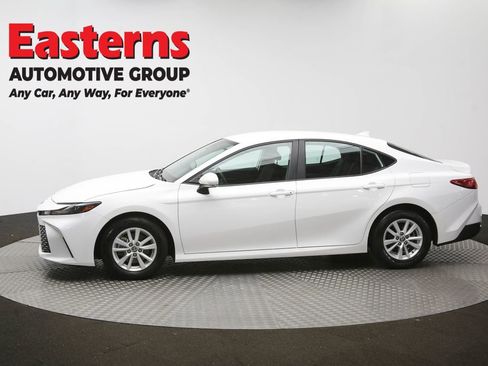 Used 2025 Toyota Camry LE FWD image 58
