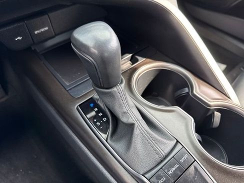Used 2023 Toyota Camry SE image 29