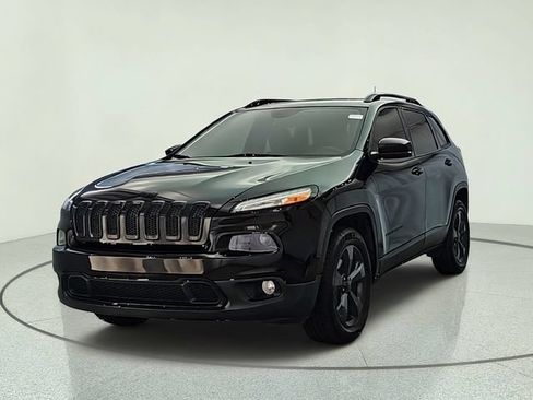 Used 2018 Jeep Cherokee Limited w/ High Altitude Package AWD/4WD image 2