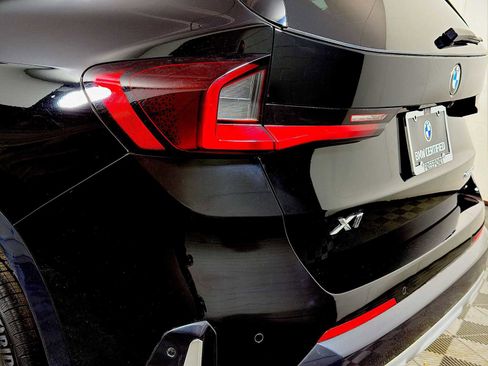 Used 2023 BMW X1 xDrive28i w/ Convenience Package image 28