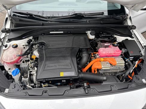 Used 2021 Hyundai Ioniq SEL image 12