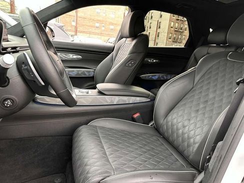 Used 2025 Genesis GV70 3.5T Sport w/ Sport Advanced Package image 14