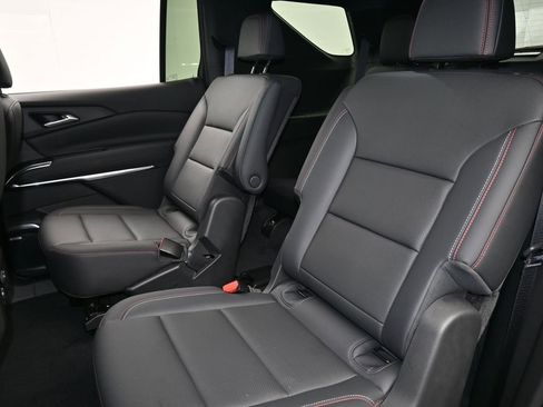 Used 2024 Chevrolet Traverse Z71 w/ Enhanced Driving Package image 39