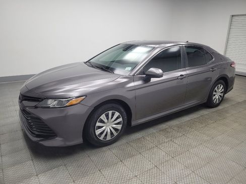 Used 2019 Toyota Camry L image 2