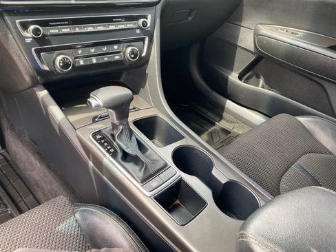 Used 2020 Kia Optima S FWD image 24
