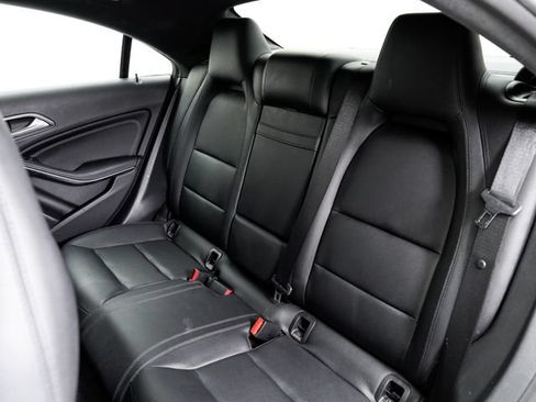 Used 2015 Mercedes-Benz CLA 250 image 23