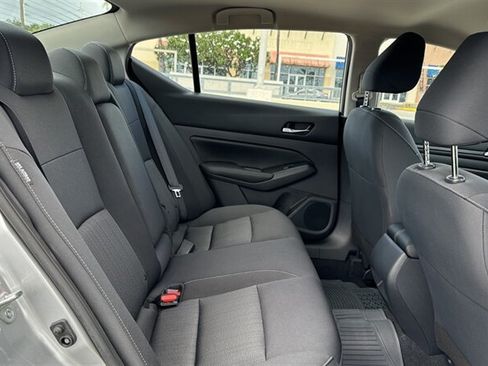 Used 2022 Nissan Altima 2.5 S FWD image 16