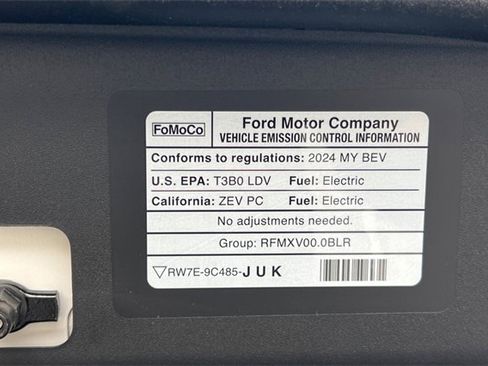 Used 2024 Ford Mustang Mach-E Select image 34