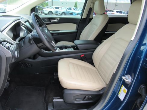 Used 2020 Ford Edge SEL w/ Convenience Package FWD image 19