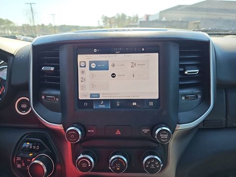 Used 2022 RAM 1500 Big Horn AWD/4WD image 26
