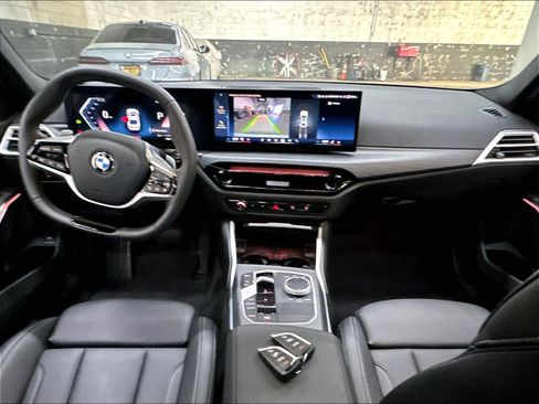 Used 2025 BMW 330i Sedan w/ Convenience Package RWD image 17