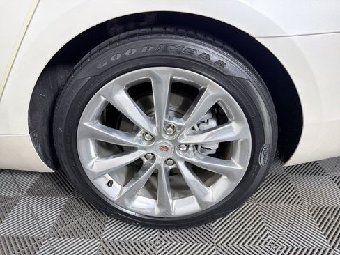 Used 2014 Cadillac XTS FWD image 17