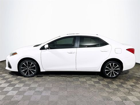 Certified 2017 Toyota Corolla XSE image 5