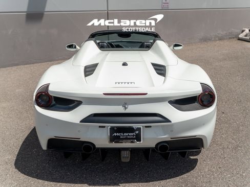 Used 2017 Ferrari 488 Spider RWD image 33