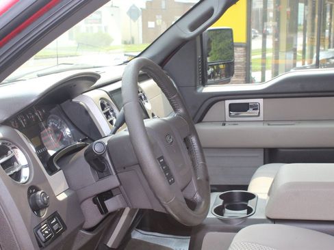 Used 2010 Ford F150 XLT image 14