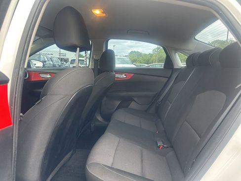 Used 2023 Kia Forte LXS w/ LXS Technology Package image 17