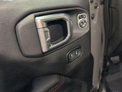Used 2020 Jeep Gladiator Rubicon AWD/4WD image 9