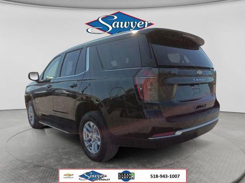 Used 2025 Chevrolet Tahoe LT AWD/4WD image 3