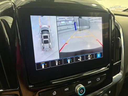Used 2023 Chevrolet Traverse High Country w/ LPO, Floor Liner Package AWD/4WD image 30