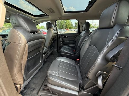 Used 2017 Chevrolet Traverse Premier AWD/4WD image 24