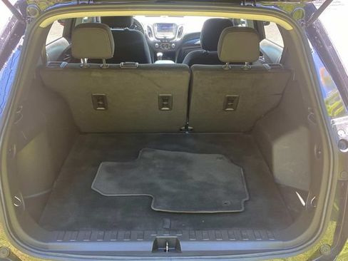 Used 2024 Chevrolet Equinox LT FWD image 29