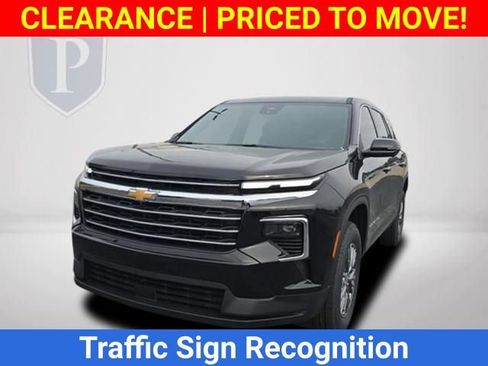 New 2026 Chevrolet Traverse LT w/ Driver Confidence Package FWD image 11