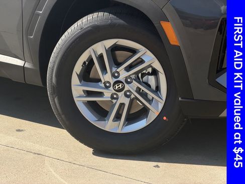 New 2026 Hyundai Tucson SE image 9