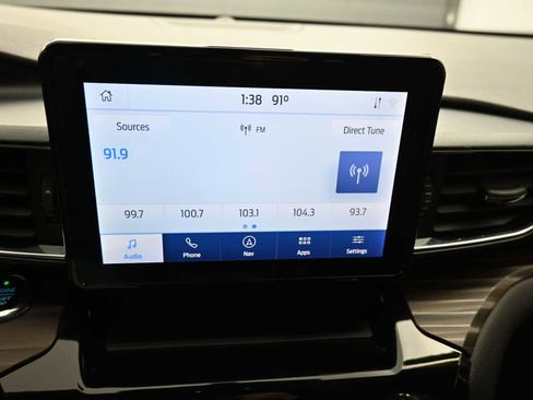 Used 2021 Ford Explorer Limited w/ Equipment Group 301A image 23