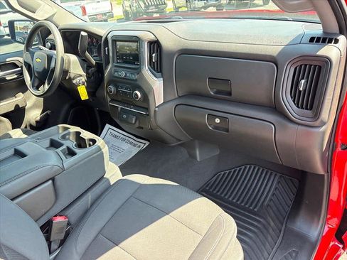 Used 2019 Chevrolet Silverado 1500 W/T w/ WT Appearance Package AWD/4WD image 5