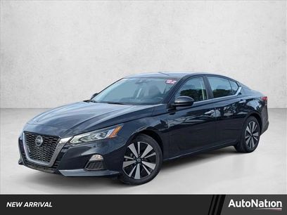 Used 2022 Nissan Altima 2.5 SV
