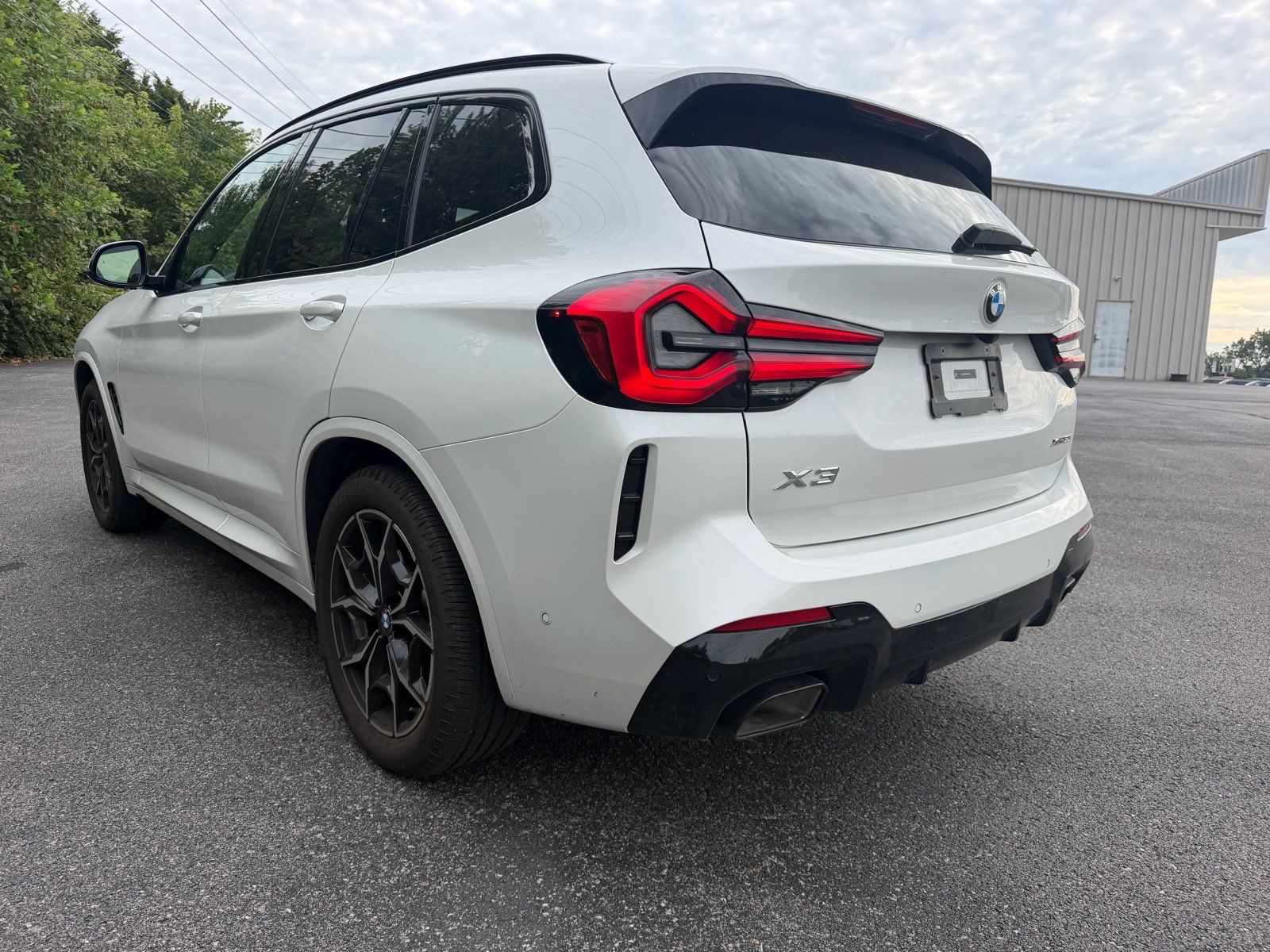 Used 2024 BMW X3 xDrive30i w/ Premium Package AWD/4WD image 12