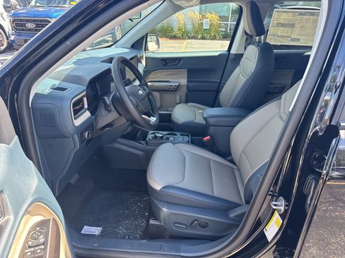 New 2025 Ford Maverick Lariat image 11