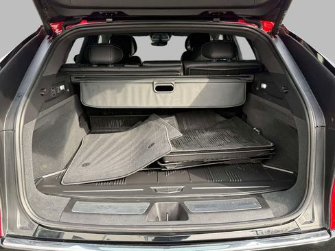 Used 2024 Cadillac Lyriq Luxury w/ LPO, Floor Liner Package image 18