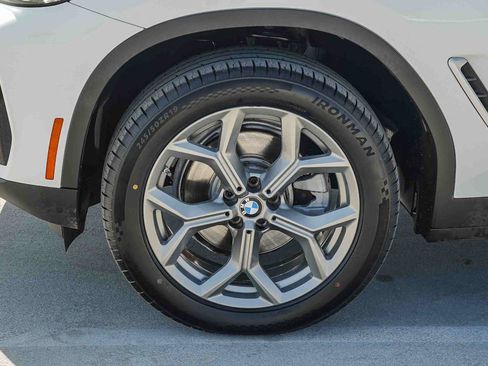 Used 2023 BMW X3 xDrive30i w/ Convenience Package AWD/4WD image 11