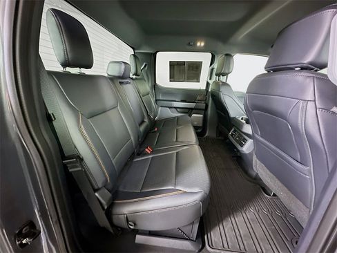 Used 2025 Ford F350 Lariat w/ Chrome Package image 11