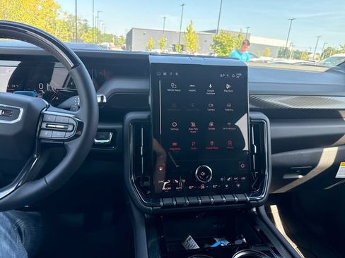 New 2026 GMC Yukon XL AT4 w/ AT4 Premium Plus Package AWD/4WD image 20