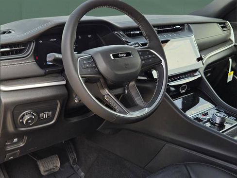 New 2026 Jeep Grand Cherokee L Limited AWD/4WD image 15