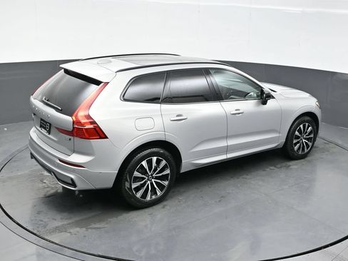 Used 2025 Volvo XC60 B5 Plus AWD/4WD image 36