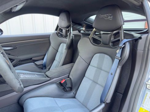 Used 2024 Porsche 718 Cayman GT4 RS w/ Weissach Package image 35