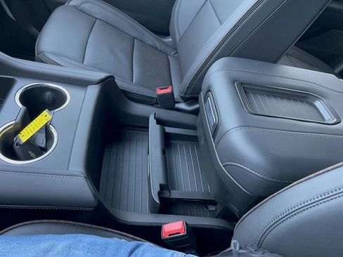 Used 2023 Chevrolet Tahoe High Country image 29