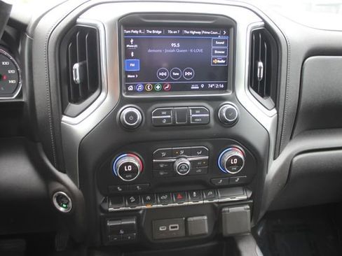 Used 2019 Chevrolet Silverado 1500 RST AWD/4WD image 4