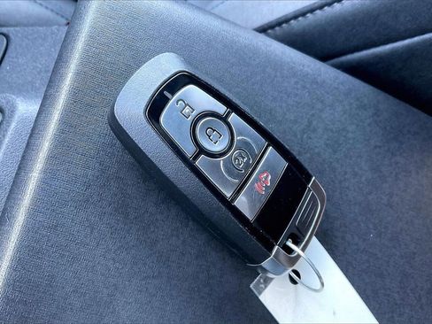 Used 2022 Ford Bronco Black Diamond w/ Sasquatch Package image 11